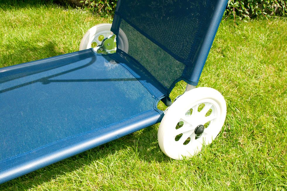 Leżak plażowy na kółkach ogrodowy z daszkiem kolor NIEBIESKI - leżak na kółkach niebieski - obrazek 5