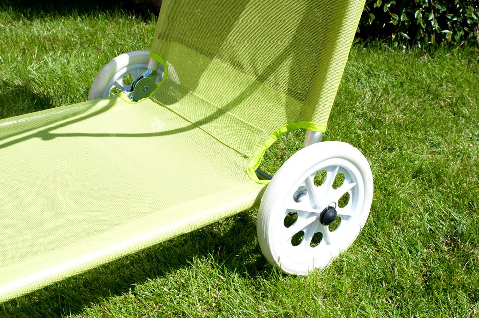 Leżak plażowy na kółkach ogrodowy z daszkiem kolor PISTACJOWY - leżak na kółkach pistacjowy - obrazek 7