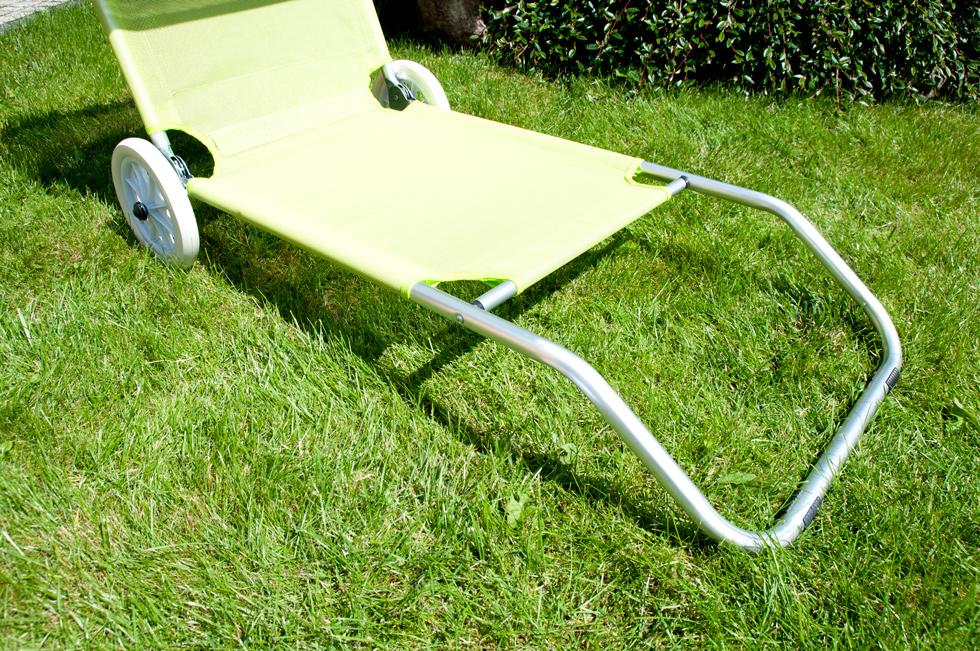 Leżak plażowy na kółkach ogrodowy z daszkiem kolor PISTACJOWY - leżak na kółkach pistacjowy - obrazek 10