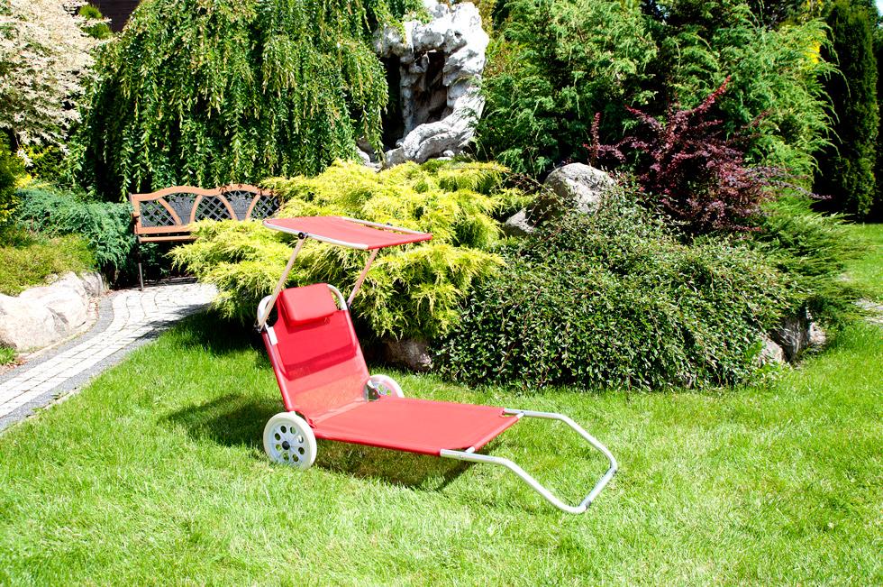 Leżak plażowy na kółkach ogrodowy z daszkiem kolor CZERWONY - leżak na kółkach czerwony - obrazek 5