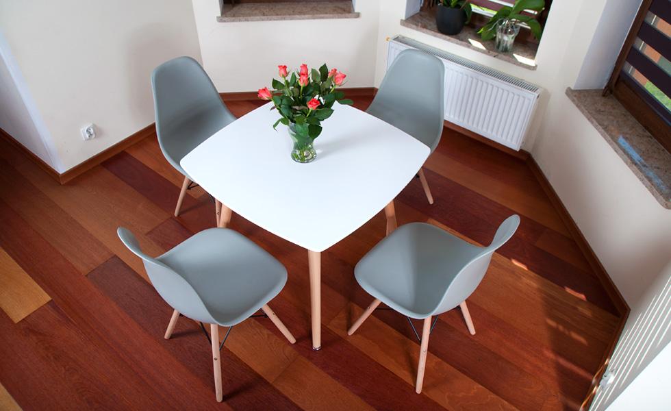 ZESTAW STÓŁ biały + 4 KRZESŁA szare kolekcja MEDIOLAN KWADRATOWY - zestaw MEDIOLAN biało-szary KWADRATOWY stół + 4 krzesła - obrazek 8