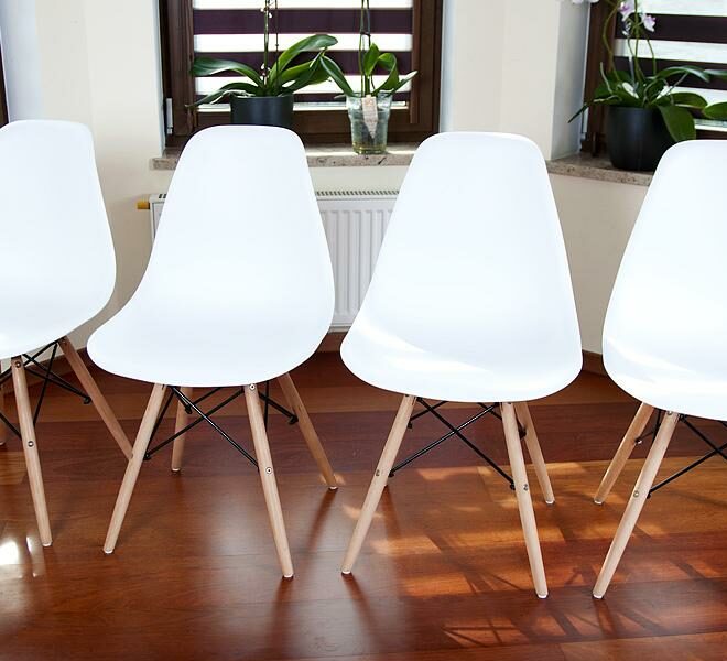 Alternative view of NOWOCZESNY ZESTAW STÓŁ OKRĄGŁY FI 80 DREWNOPODOBNY + 4 KRZESŁA BIAŁE - Zestaw MEDIOLAN DREWNOPODOBNY-BIAŁY OKRĄGŁY 80