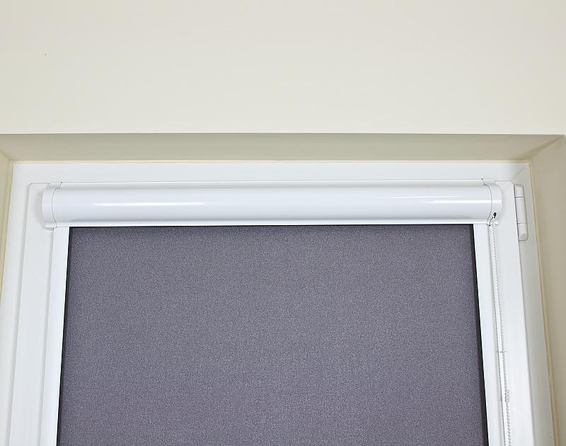 ROLETA W KASECIE UNI KOLEKCJA MATERIAŁÓW MADAGASKAR - szer.150,1-160 cm dł. 210 cm - obrazek 3