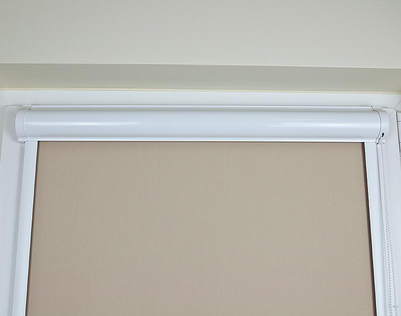 ROLETA W KASECIE UNI KOLEKCJA MATERIAŁÓW LUX - szer.0-50 cm długość 130 cm - obrazek 5