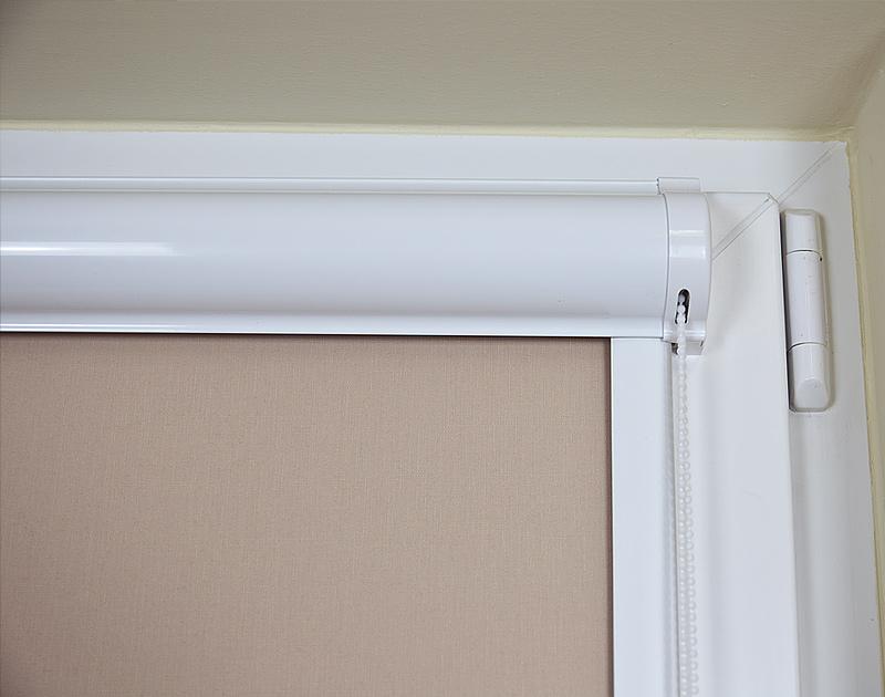 ROLETA W KASECIE UNI KOLEKCJA MATERIAŁÓW LUX - szer.0-50 cm długość 130 cm - obrazek 7