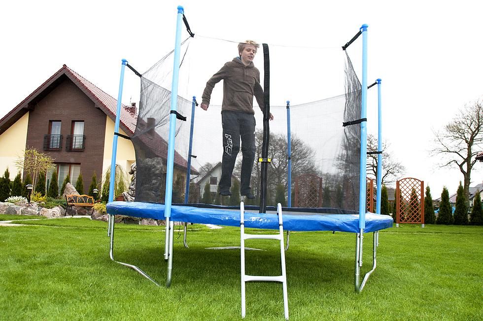 Trampolina ogrodowa STANDARD z siatką wewnętrzną o śr. 305 cm 10 FT - Trampolina o średnicy 305 cm - obrazek 6