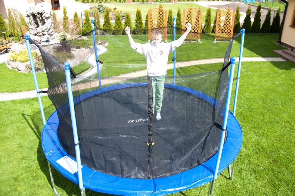 Trampolina ogrodowa STANDARD z siatką wewnętrzną o śr. 366 cm 12 FT - Trampolina o średnicy 366 cm - obrazek 8